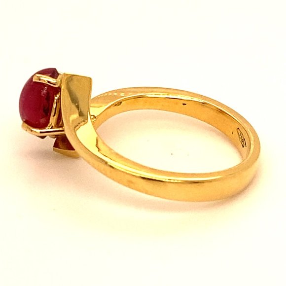 GIA Certified Cats Eye Ruby 2.11ct 18k Gold Ring - Picture 6 of 9